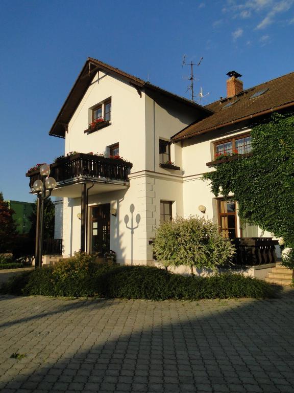 Villa Zerotin Penzion Bed & Breakfast Velké Losiny Exterior foto