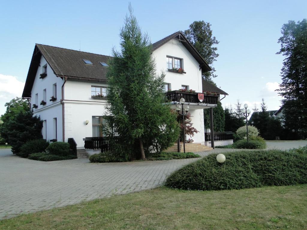 Villa Zerotin Penzion Bed & Breakfast Velké Losiny Exterior foto