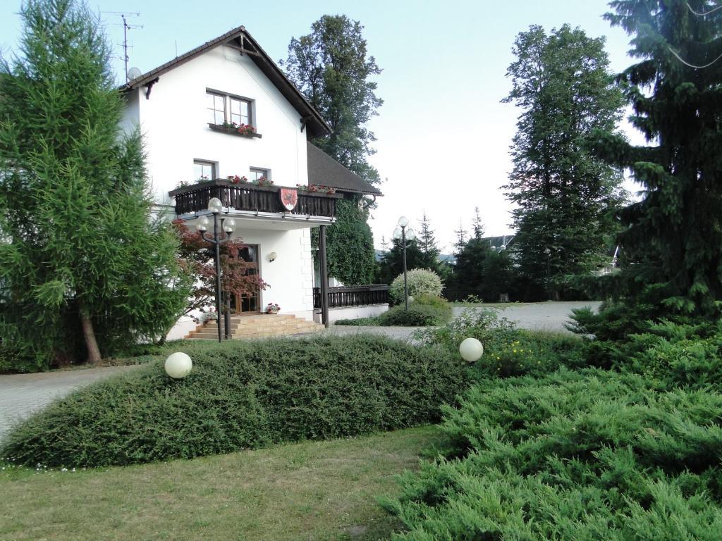 Villa Zerotin Penzion Bed & Breakfast Velké Losiny Exterior foto